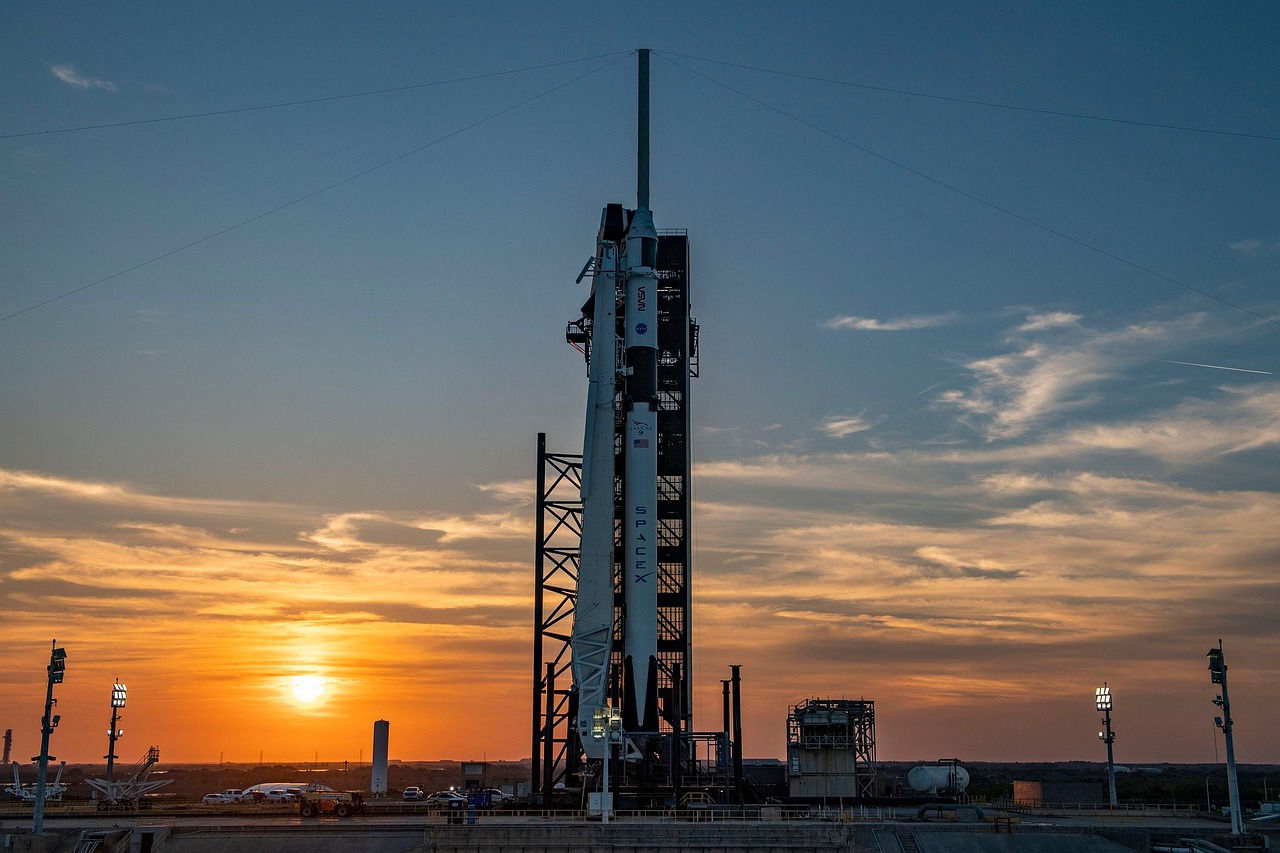 买微信小号：JG游戏APP详情下载教程